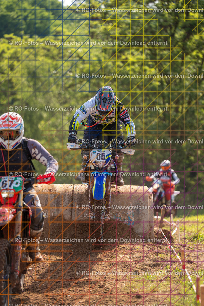 Wolfshausen 4 Lauf -304 | Sportfotografie von RO-Fotos: Motorsport, Motocross, Enduro, Laufveranstaltungen und Triathlon. Professionelle Fotos von Sportlern und Events. - Realisiert mit Pictrs.com