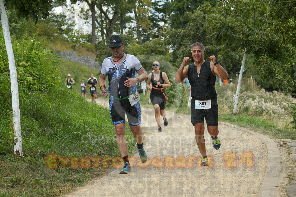 250824_1350_EX1_3940 | Sportfotografie im Rhein-Sieg Kreis, Köln, Bonn, NRW, Rheinland Pfalz, Hessen, etc. Unser Tätigkeitsfeld umfasst den Laufsport vom Volkslauf über den Marathon, Duathlon, Triathon bis zum Ultralauf wie Kölnpfad Ultra oder Schindertrail.