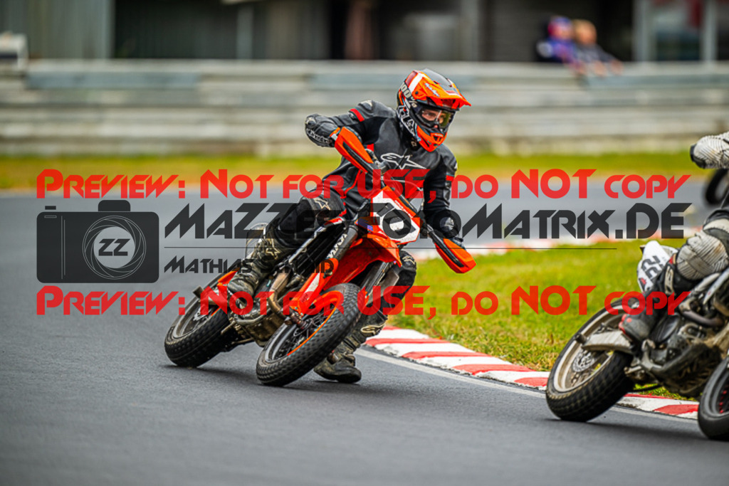 MaZZes_FotoMatrix_230701_2-5 | S4