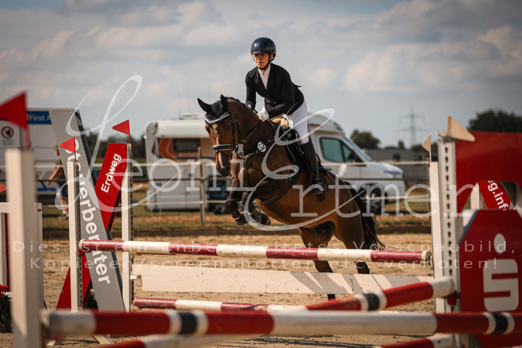 24.FrSpA00194 | Leoni Ertmer Photography - Realisiert mit Pictrs.com