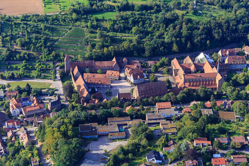 Luftbild: Kloster Maulbronn UNESCO Welterbe in Maulbronn im Bundesland Baden-Württemberg in Deutschland. – Foto: IMG_093460.jpg vom 22.08.2016 durch Werner Riehm/FLY-FOTO.de – Auflösung des Originals: 5472 x 3648 px – Kloster Maulbronn