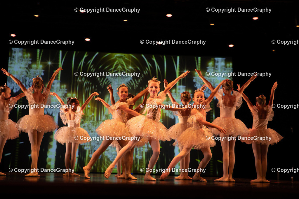 GPHY5377 | DanceGraphy - Realisiert mit Pictrs.com