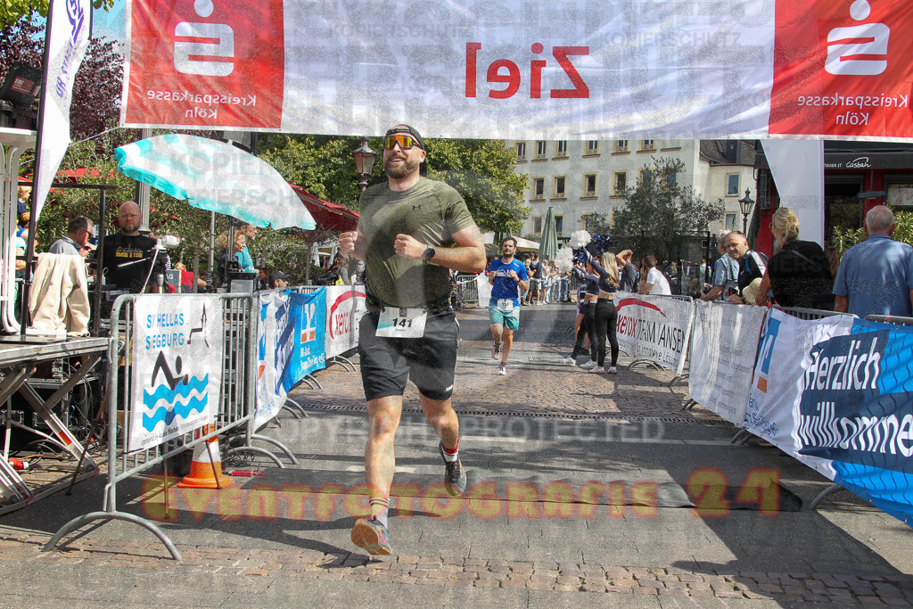 250824_1259_EV4_9741 | Sportfotografie im Rhein-Sieg Kreis, Köln, Bonn, NRW, Rheinland Pfalz, Hessen, etc. Unser Tätigkeitsfeld umfasst den Laufsport vom Volkslauf über den Marathon, Duathlon, Triathon bis zum Ultralauf wie Kölnpfad Ultra oder Schindertrail.