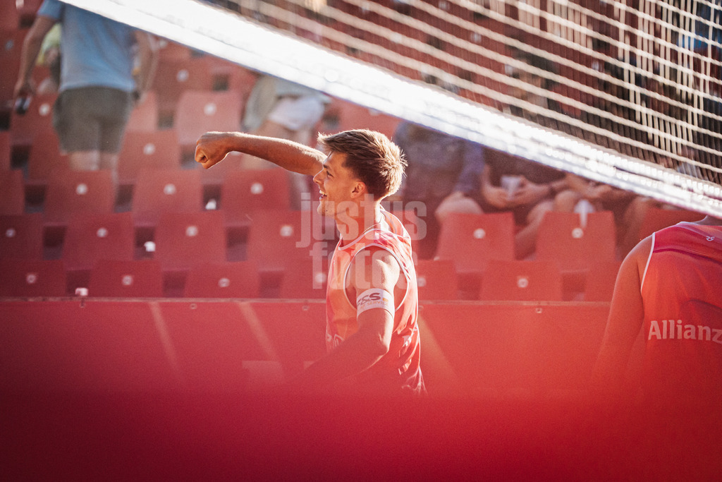 Beachvolleyball | Männer | Allianz German Beach Tour 2025 | Tourstop Düsseldorf | 15.05.2025 | Luis Kubo jubelt