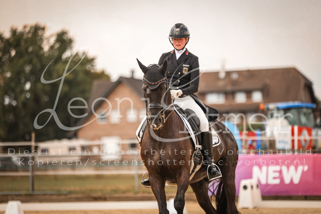 19.FrDrS00381 | Leoni Ertmer Photography - Realisiert mit Pictrs.com