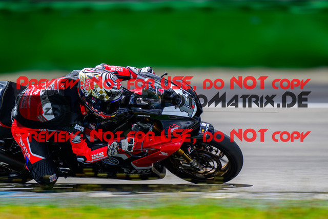 MaZZes_FotoMatrix_240615_9585 | WEISS