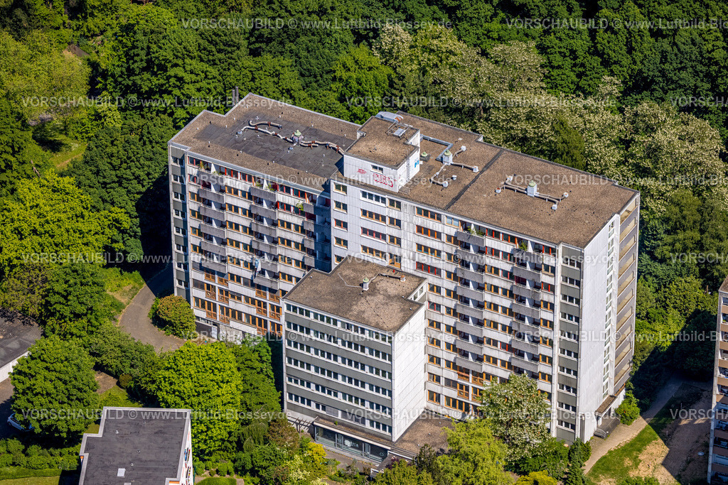 Essen250508270 | Luftbild, lost place, leerstehendes Hochhaus Minnesängerstraße, ehemaliges Seniorenheim, Freisenbruch, Essen, Ruhrgebiet, Nordrhein-Westfalen, Deutschland