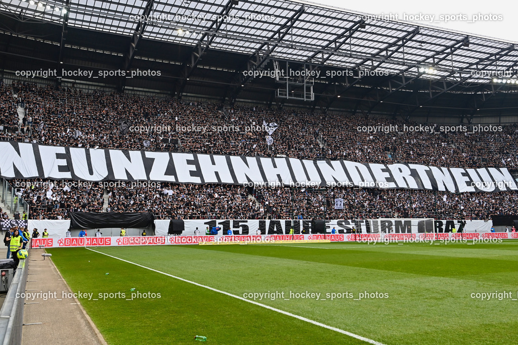 SK Puntigamer Sturm vs. SK Rapid Wien Siegerehrung, Impressionen | SK Sturm Fans, SK Puntigamer Sturm vs. SK Rapid Wien Siegerehrung, Impressionen, SK Puntigamer Sturm vs. SK Rapid Wien Siegerehrung, Impressionen am 01.05.2024 in Klagenfurt (Wörthersee Stadion ), Austria, (Photo by Bernd Stefan)
