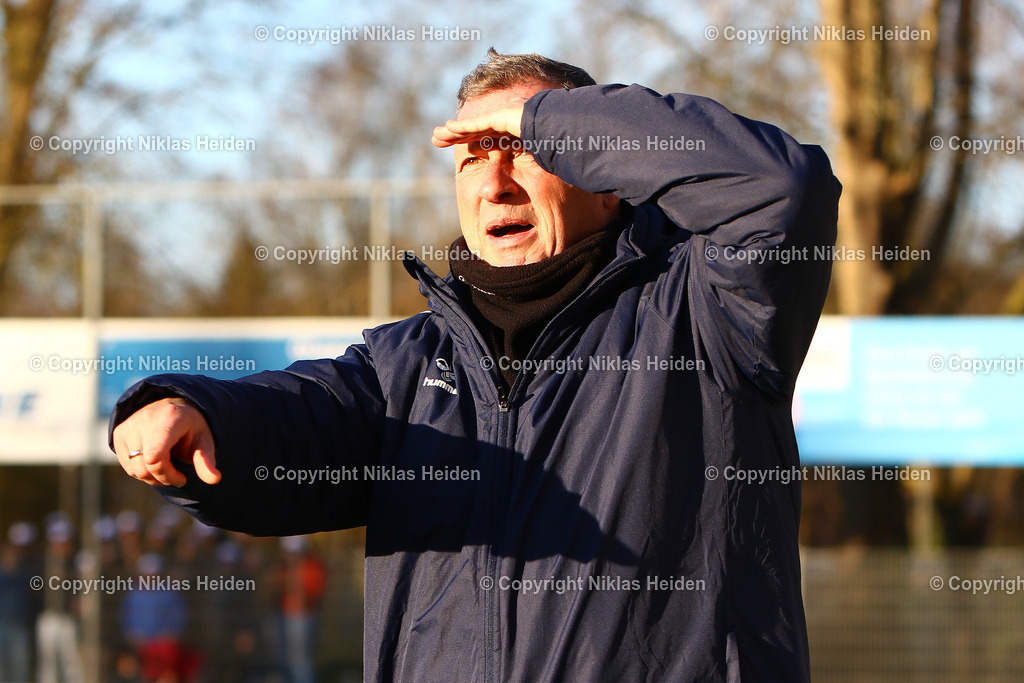 NH_FCEintrachtNorderstedt_FCStPauliU23_RegionalligaNord_30112024 | Elard Ostermann (Trainer, FC Eintracht Norderstedt)Fußball I Herren I Regionalliga Nord I Saison 2024-2025 I 21. Spieltag I FC Eintracht Norderstedt - FC St. Pauli U23 I 30.11.2024 I Edmund-Plambeck-Stadion