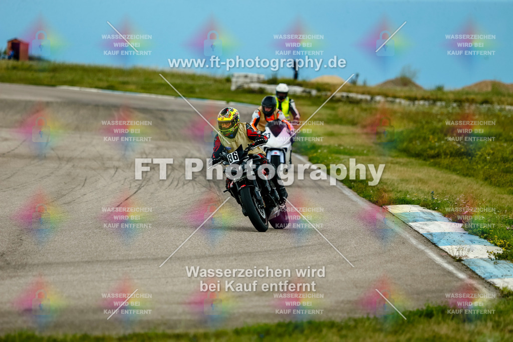 Chambley Juli-3059 | Hier findet Ihr Bilder von Touristenfahrten auf der Nürburgring Nordschleife oder von anderen Veranstaltungen die ich besucht habe. Viel Spass beim Durch Schauen 