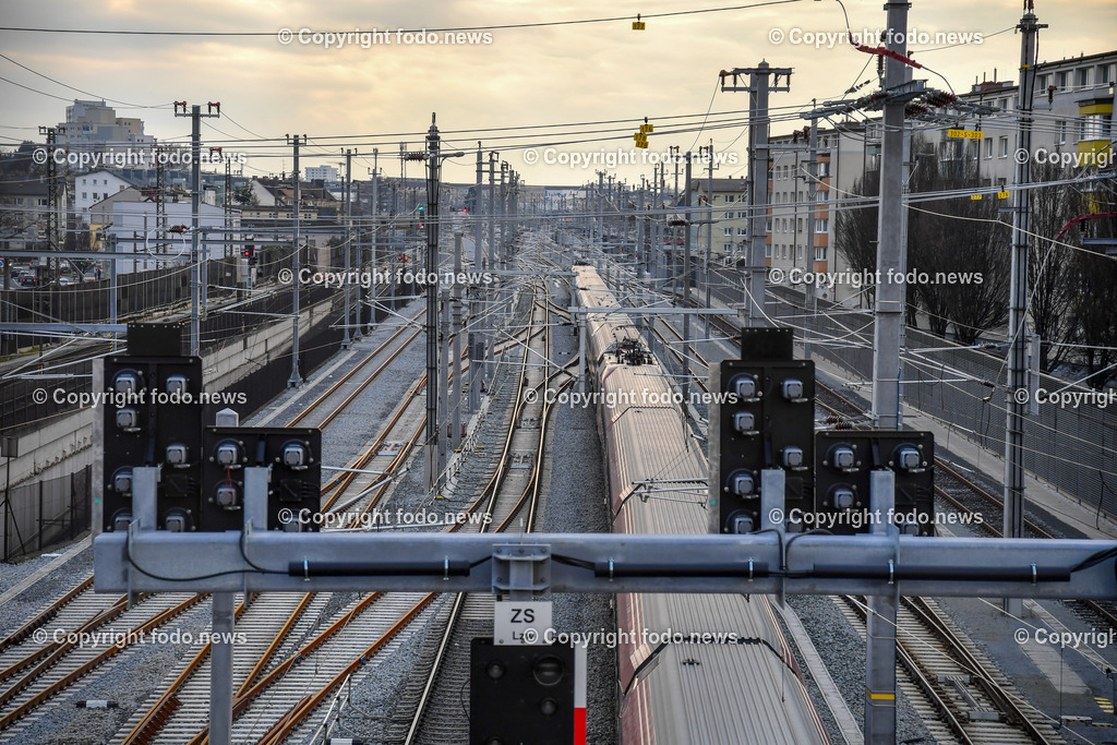 Baufortschritt Ausbau Weststrecke_ ÖBB_ 07.12.2022-42 | 07.12.2022, ÖBB Weststrecke , AUT, Besichtigung Ausbau Weststrecke 4 gleisig, im Bild Westbahnstrecke Ausbaubereich Untergaumberg