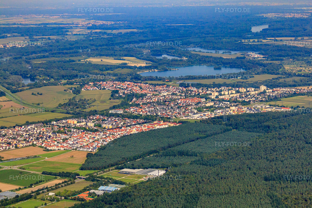 Luftbild: Stadtansicht von Südosten im Ortsteil Leopoldshafen in Eggenstein-Leopoldshafen im Bundesland Baden-Württemberg in Deutschland. Foto: IMG_33459.jpg vom 05.09.2010 durch Werner Riehm/FLY-FOTO.de