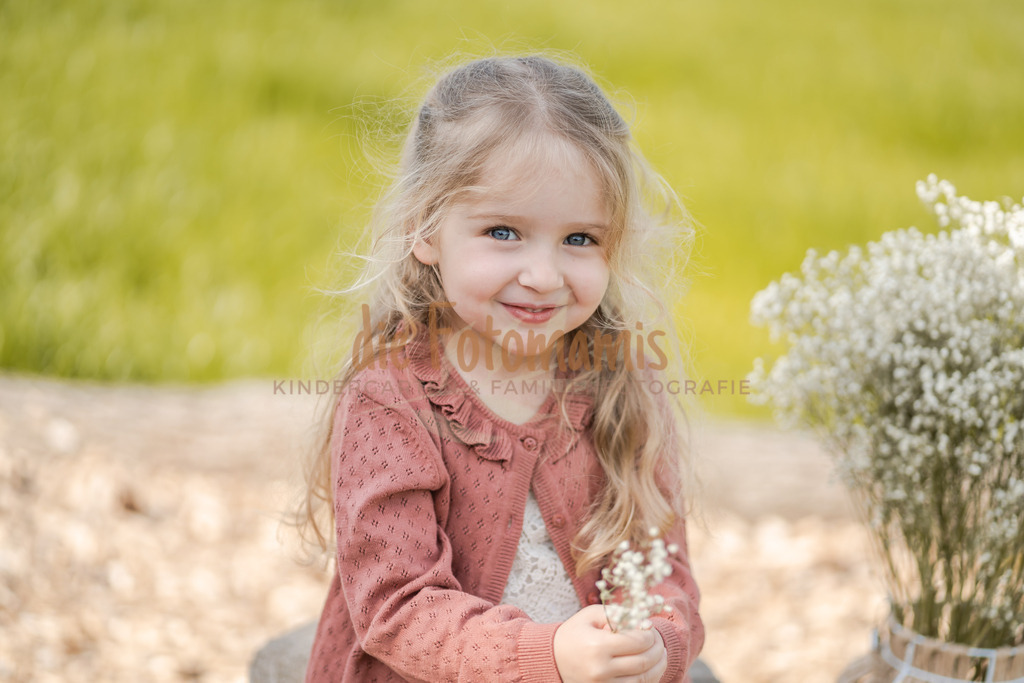 9 | Die Fotomamis – Eure Fotografen für Babybauch-, Neugeborenen-, Familien-, Kindergarten- und Hochzeitsfotografie. Mit Feingefühl, Leidenschaft & Liebe zum Detail.