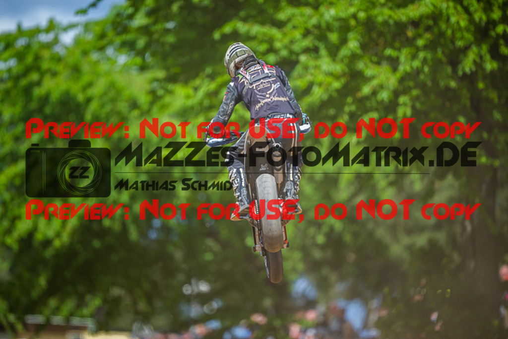 MaZZes_FotoMatrix_220529_6319 | Fotograf Mathias Schmid
Sportfotograf,
Eventfotograf,
Hochzeitsfotograf,
Portraitfotograf