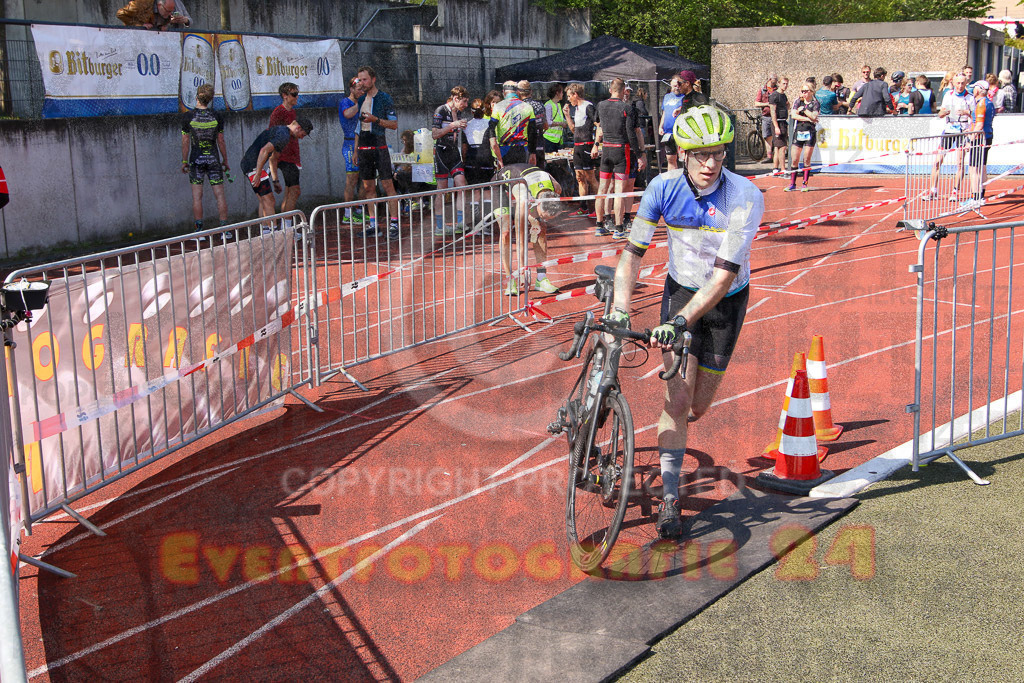 220424_1146_EV8_9104 | Sportfotografie im Rhein-Sieg Kreis, Köln, Bonn, NRW, Rheinland Pfalz, Hessen, etc. Unser Tätigkeitsfeld umfasst den Laufsport vom Volkslauf über den Marathon, Duathlon, Triathon bis zum Ultralauf wie Kölnpfad Ultra oder Schindertrail.