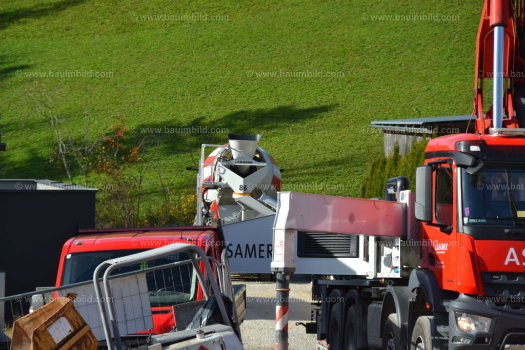 Betonpumpenwagen | Autobetonpumpe und Betonmischer LKW