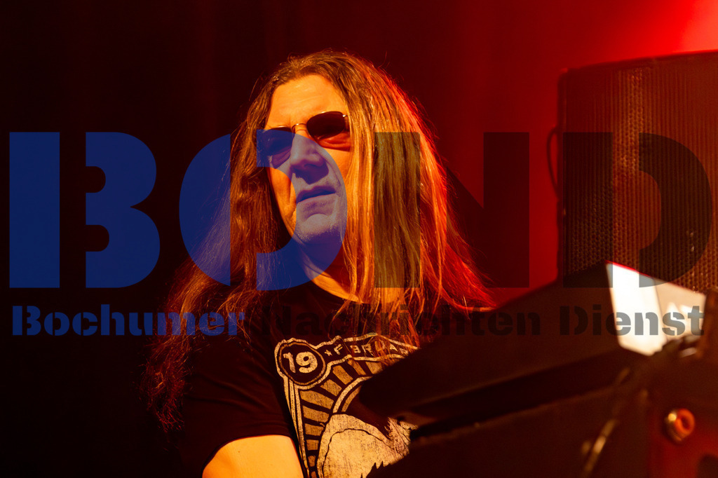 SES_NURDIO20250102-37 | bond - Realisiert mit Pictrs.com