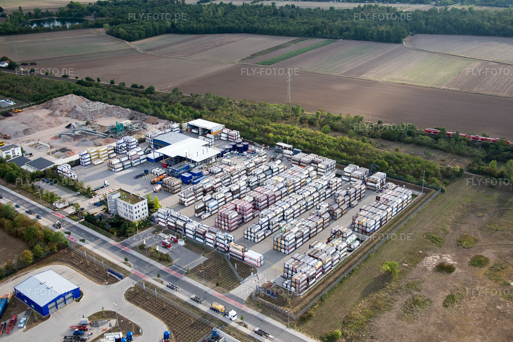 Luftbild: Worms, Industriegebiet Im Langgewan, Spedition Kube & Kubenz in Worms im Bundesland Rheinland-Pfalz in Deutschland. Foto: IMG_084319.jpg vom 02.09.2015 durch Werner Riehm/FLY-FOTO.de