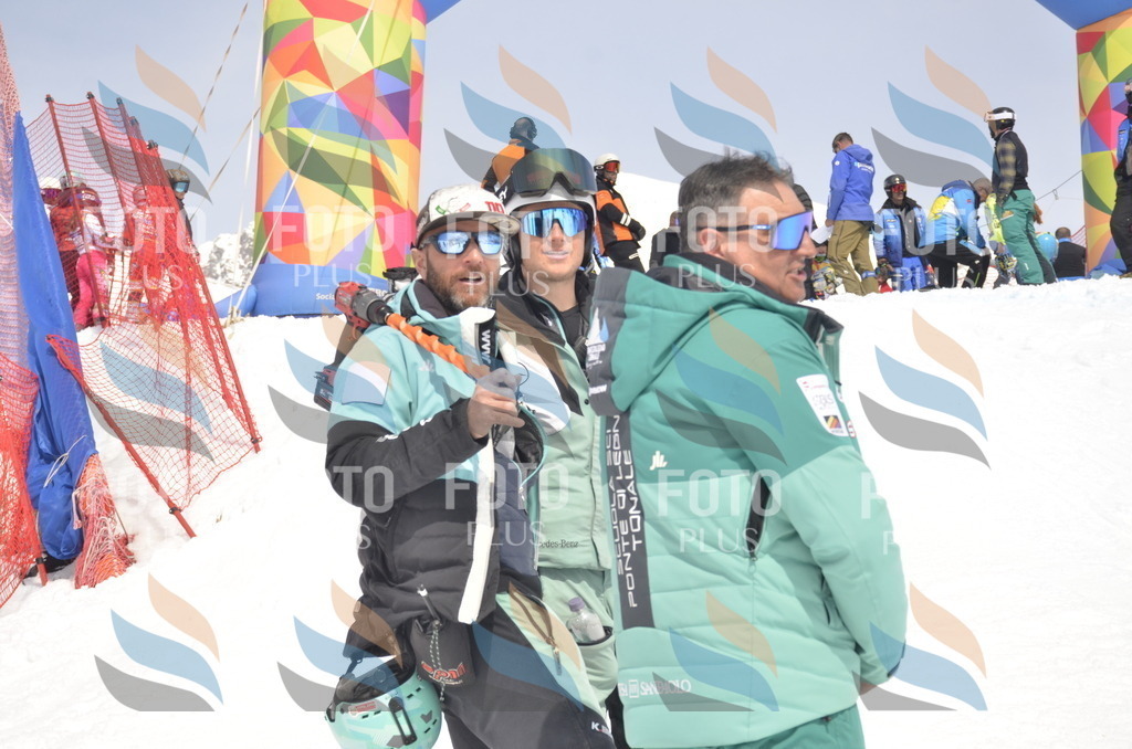 _ELE8715 | holidayphoto