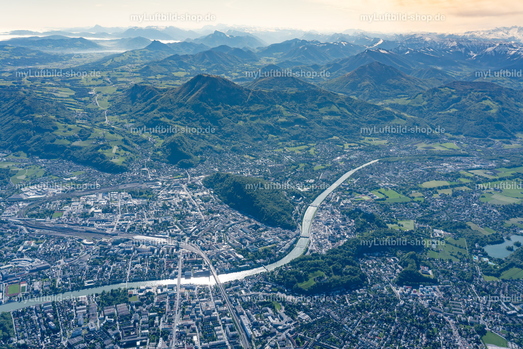 luftbild-salzburg-stadt-bruno-kapeller-78 | Luftbild von der Stadt Salzburg in Österreich. - Realisiert mit Pictrs.com