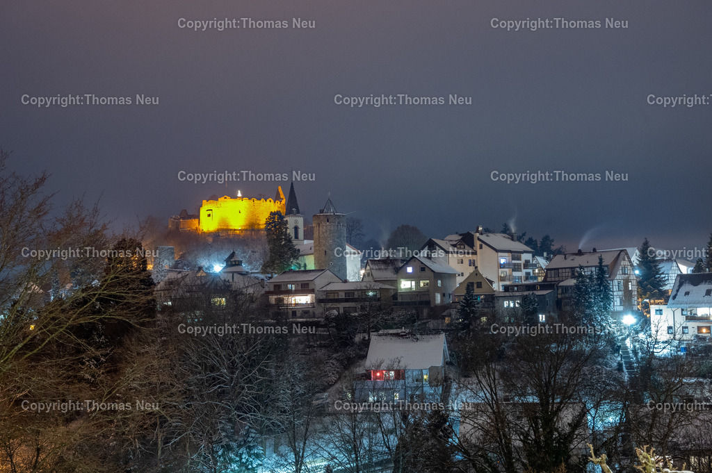 Lindenfels-Winter-Nachtaufnahme__Fotografie_Thomas-Neu-28 | bli, Lindenfels bei Nacht, fotografiert von der Bundestraße Wintermotiv, Schnee, ,Bild: Thomas Neu