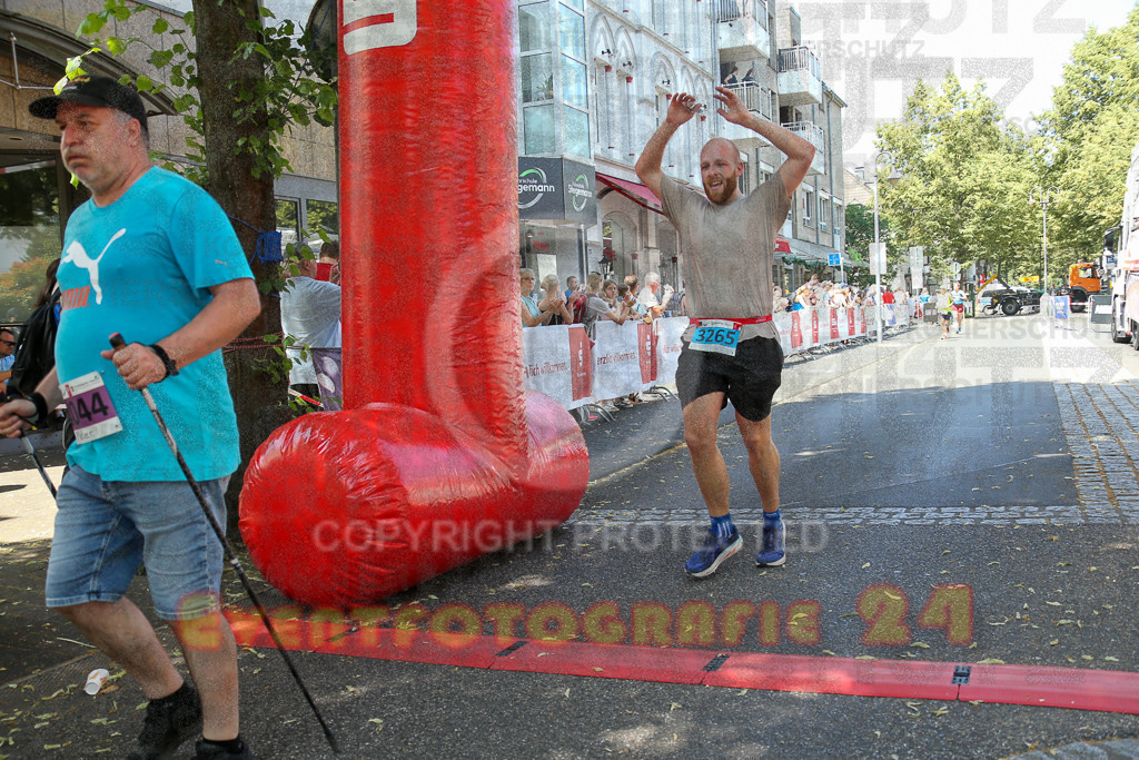 250621_1222_EX1_5752 | Sportfotografie im Rhein-Sieg Kreis, Köln, Bonn, NRW, Rheinland Pfalz, Hessen, etc. Unser Tätigkeitsfeld umfasst den Laufsport vom Volkslauf über den Marathon, Duathlon, Triathon bis zum Ultralauf wie Kölnpfad Ultra oder Schindertrail.