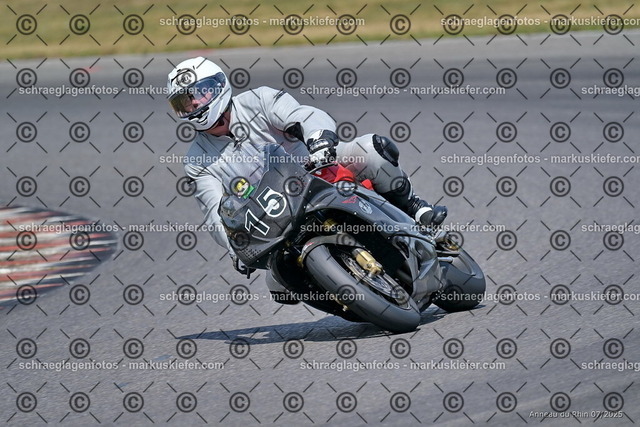 25bt04-1287 | markuskiefer.com - Realisiert mit Pictrs.com