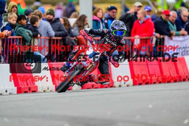 MaZZes_Fotomatrix_20241006_6007705_0689 | JUNIOR