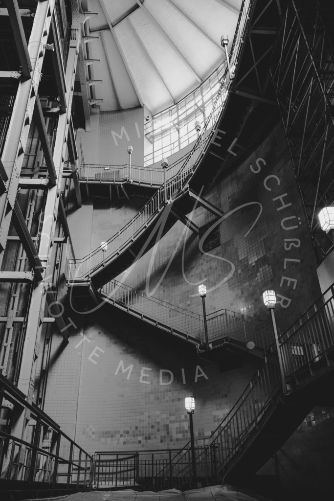 2021-07-13 Hamburg - 089 | Das Leben als Treppe - Realisiert mit Pictrs.com