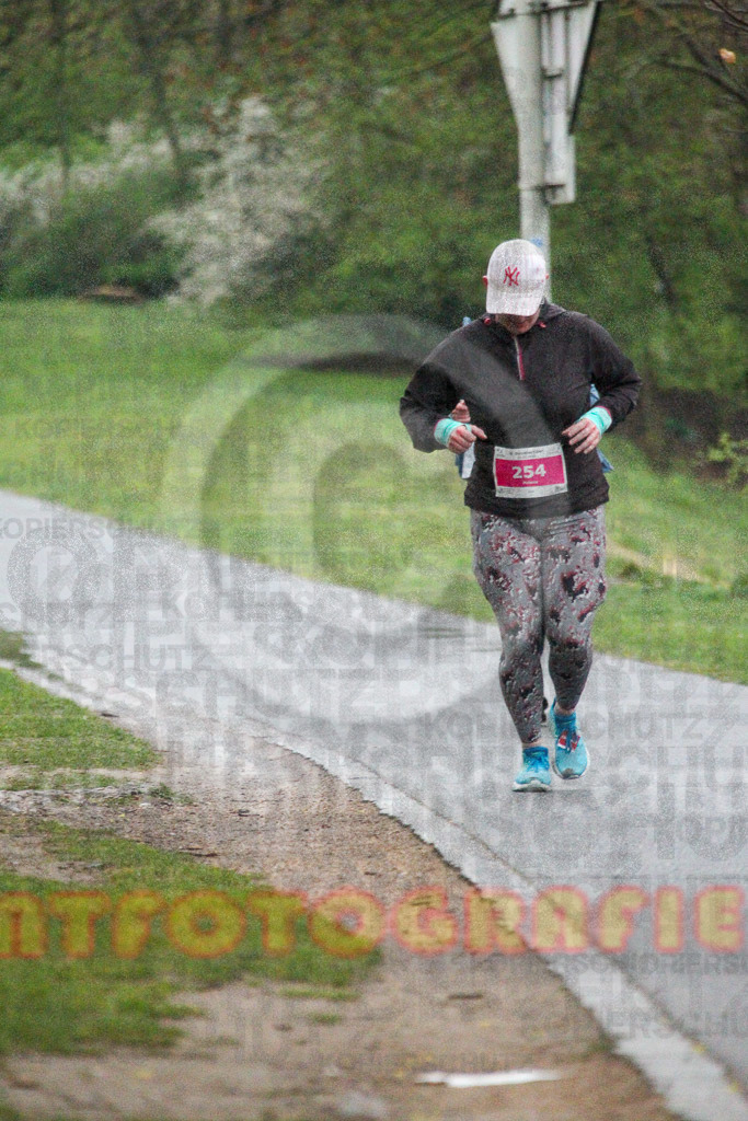 220331_1936_EV4_0220 | Sportfotografie im Rhein-Sieg Kreis, Köln, Bonn, NRW, Rheinland Pfalz, Hessen, etc. Unser Tätigkeitsfeld umfasst den Laufsport vom Volkslauf über den Marathon, Duathlon, Triathon bis zum Ultralauf wie Kölnpfad Ultra oder Schindertrail.