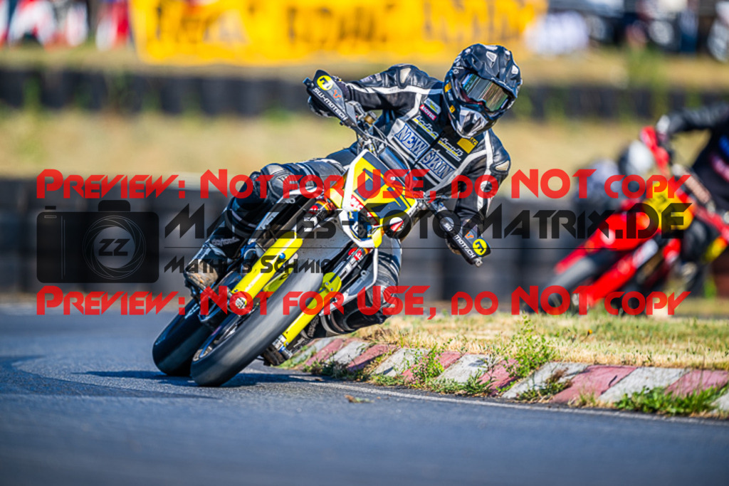 MaZZes_FotoMatrix_220529_5472 | Fotograf Mathias Schmid
Sportfotograf,
Eventfotograf,
Hochzeitsfotograf,
Portraitfotograf