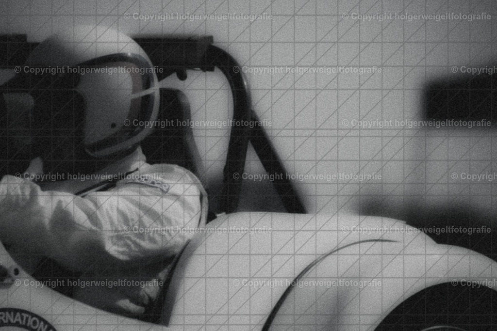 Morgan | Foto vom 3. Classic Motor Weekend 18. - 20. August 2023 auf dem Flugplatz in Obermehler - Realisiert mit Pictrs.com