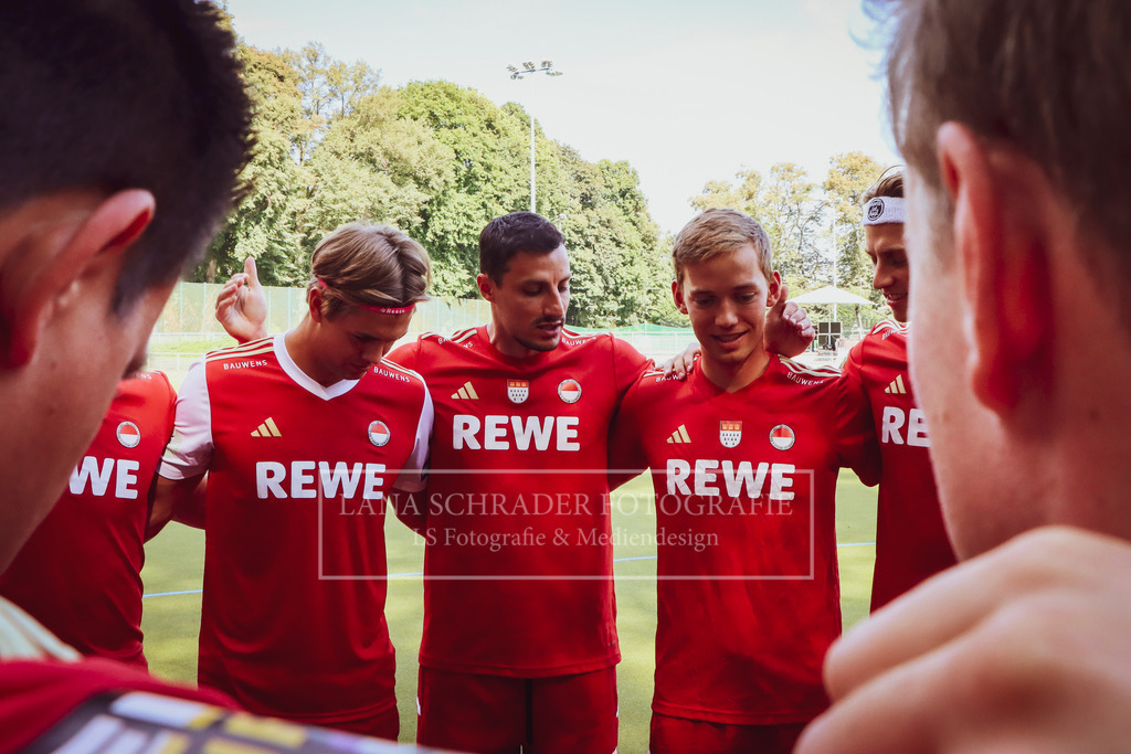 HERREN BUNDESLIGA Rot-Wei_ K_ln - Crefelder HTC 07.09.24 K_ln-083 | lanaschraderfotografie - Realisiert mit Pictrs.com