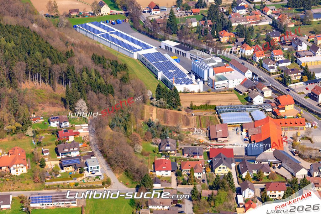 Die Luftaufnahme der Stadt Weismain wurde 2017 vom Flugzeug heraus erstellt ( keine Drohne )- hohe Auflösung für beste Qualität