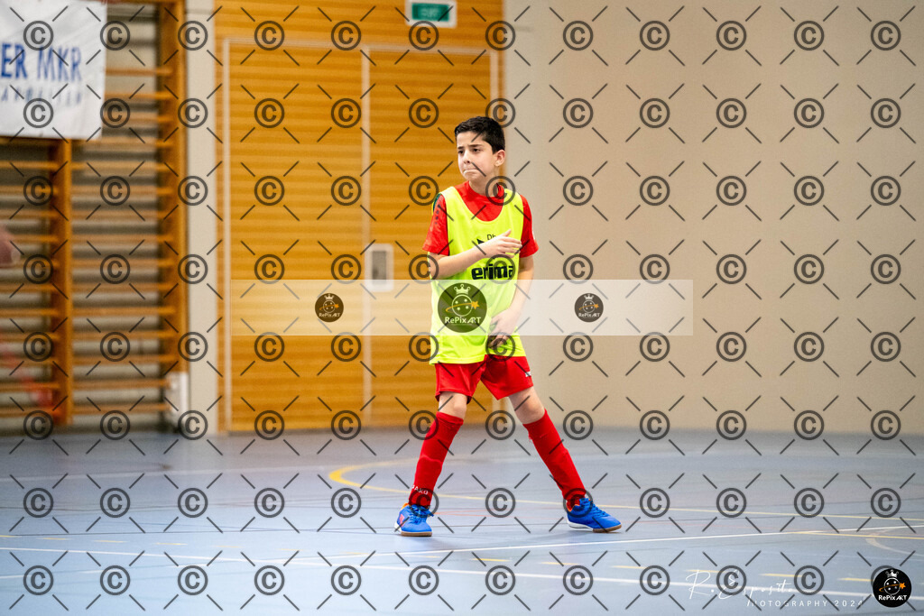 20241130_FCR-Hallenturnier-E-2_012 | Sport und Naturfotografie von Roberto Esposito zeigt echte Momente Bewegung und die Schönheit der Natur. Ausdrucksstarke Bilder schaffen Emotionen.