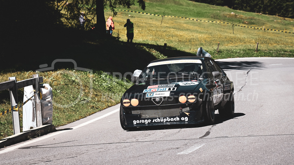 19. Arosa ClassicCar 2023 - 1. September 2023 | 19. Arosa ClassicCar 2023
Arosa, Schweiz
Wenger Werner aus Zuoz mit der Startnummer 104 in einem Alfa Romeo GTV 6, Jahrgang 1982, in der Klasse Alpine Performance.
@arosaclassiccar, @arosa.official, #arosaclassiccar, #arosa, #76curves, #classiccar
Bild: Sportfotografie Markus Aeschimann | www.markus-aeschimann.ch - Realisiert mit Pictrs.com
