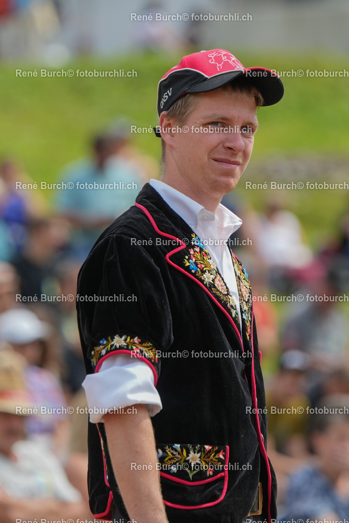 RB_04127-24 | René Burch leidenschaftlicher Fotograf aus Kerns in Obwalden.  Hier finden sie Sport, Landschaft und Natur Fotografie.
 - Realisiert mit Pictrs.com