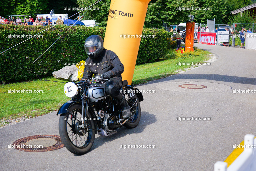 P1025991 | Erleben Sie atemberaubende, hochqualitative Fotos Ihrer Fahrt entlang der malerischen Alpenstraßen. Besuchen Sie alpineshots.com, um professionelle Aufnahmen Ihrer unvergesslichen Reise zu finden und zu kaufen - Realisiert mit Pictrs.com