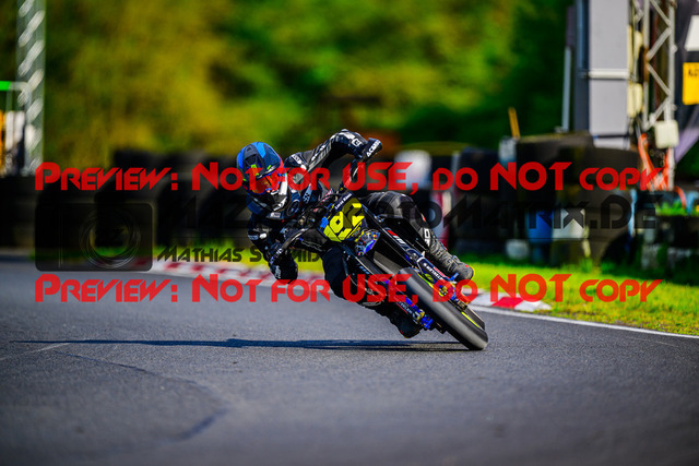 MaZZes_FotoMatrix_240510_6007705_7126 | S2