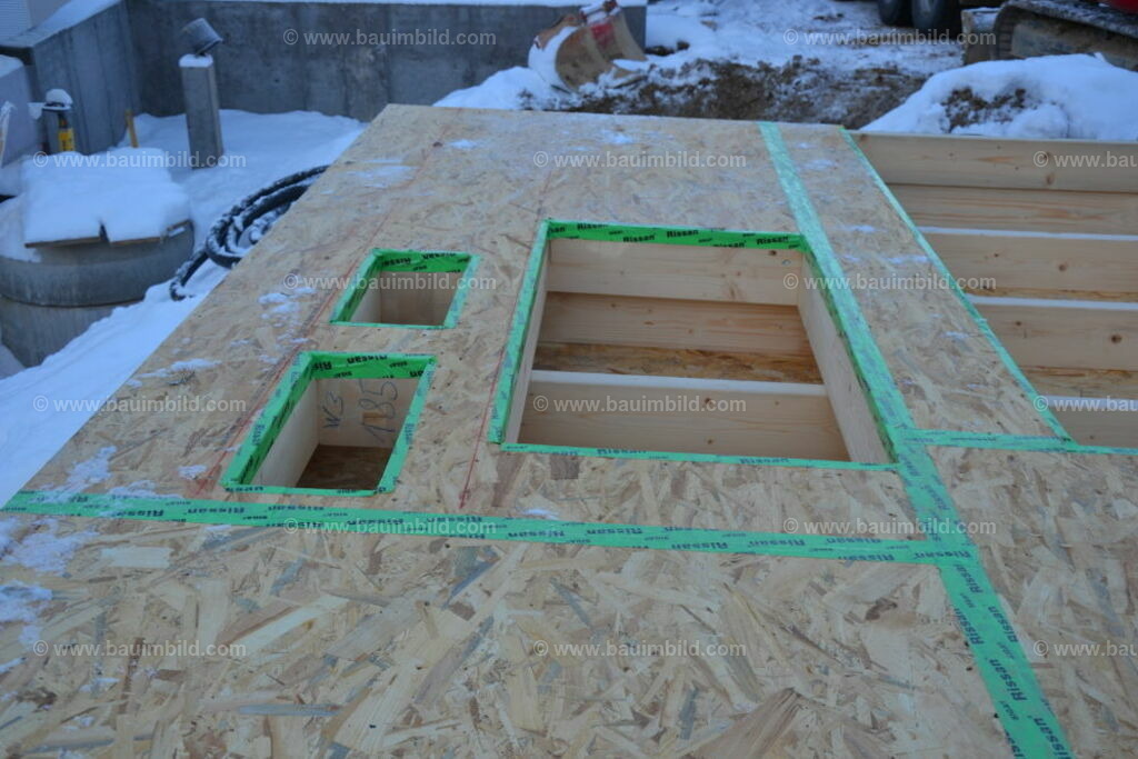 bib-lg09-holzbau-0006 | Nach LV-Leistungsgruppen sortierte Detailfotos über den Bau eines Hauses. Alle Hausbau-Bilder direkt vom Urheber und Autor der Website Haus-Selber-Bauen.com