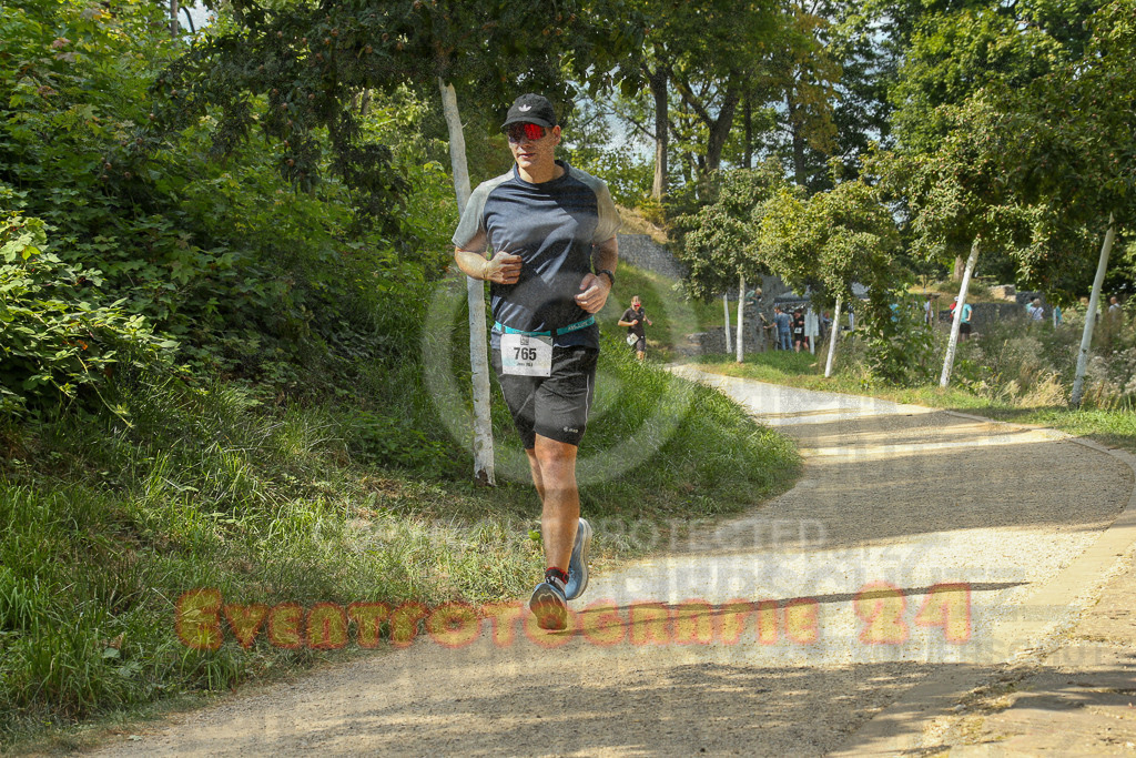 250824_1504_EX1_8452 | Sportfotografie im Rhein-Sieg Kreis, Köln, Bonn, NRW, Rheinland Pfalz, Hessen, etc. Unser Tätigkeitsfeld umfasst den Laufsport vom Volkslauf über den Marathon, Duathlon, Triathon bis zum Ultralauf wie Kölnpfad Ultra oder Schindertrail.