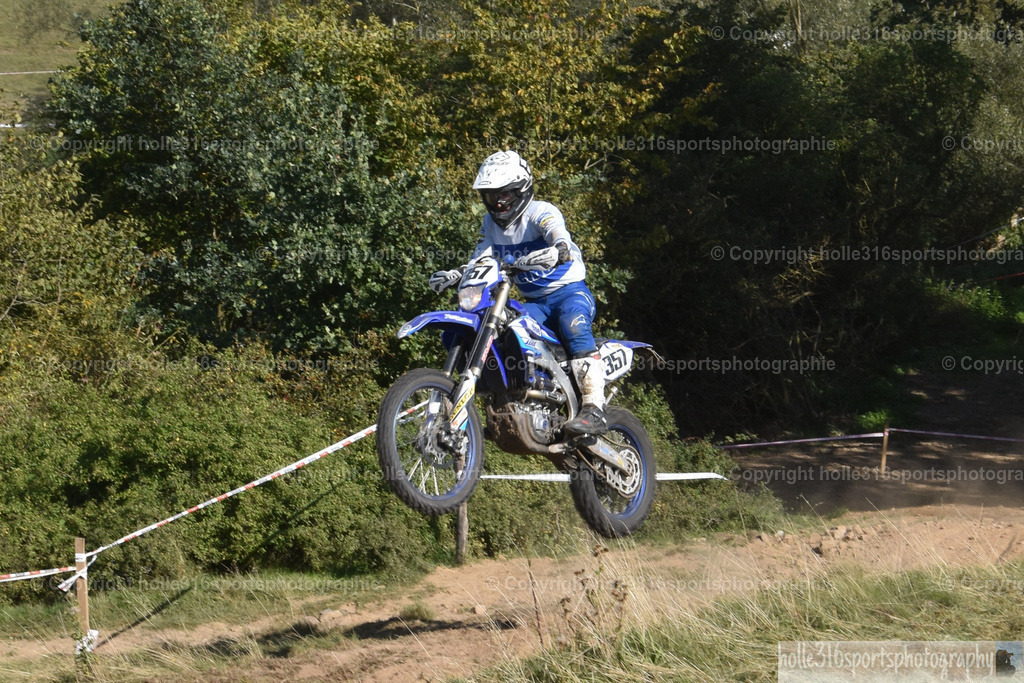 DSC_0298 | Sportfotografie , Motorsport, Motoross, Reitsport, Mointainbike, Enduro,
Landschaft , Outdoor, Eventfotografie, Landschaft, Bilder online bestellen - Realisiert mit Pictrs.com