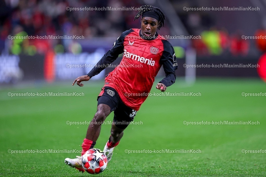 UCL29012502260 | 29.01.2025, Fußball, Bayer 04 Leverkusen - AC Sparta Prag, UEFA Champions League, 8. Spieltag, BayArena, Saison 2024 2025: Jeremie Frimpong (Bayer04 Leverkusen #30)