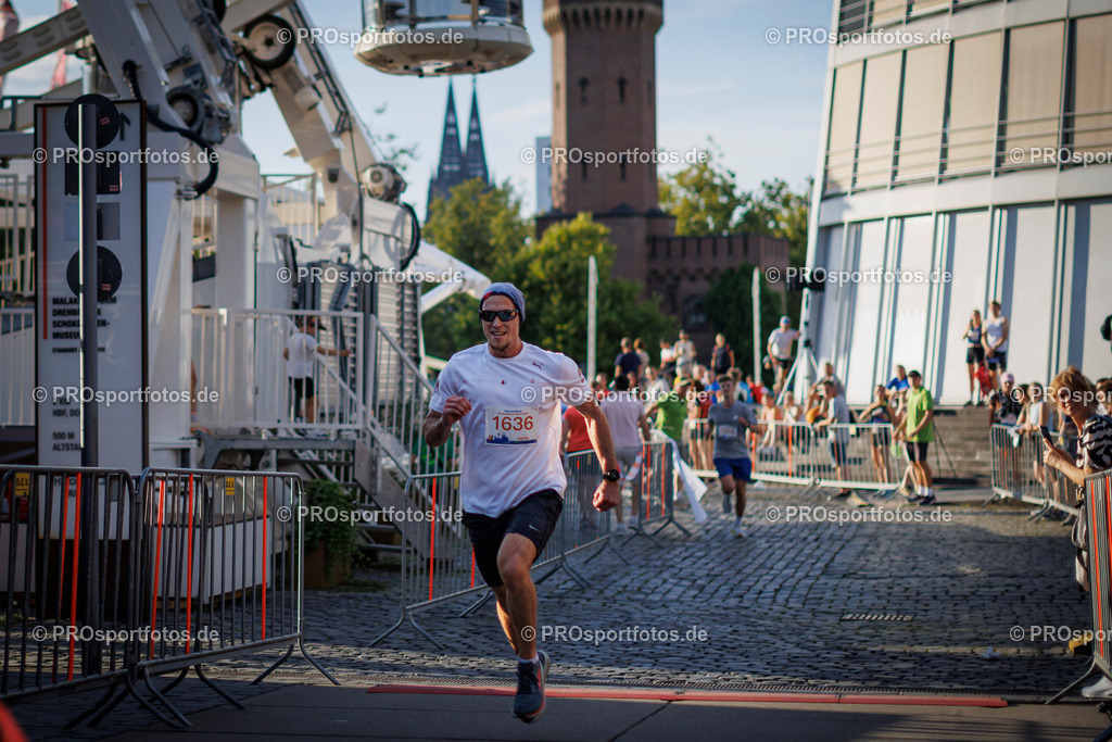 Sparda-Bank Altstadtlauf Köln; Köln, 15.08.2025 | Impressionen vom Sparda-Bank Altstadtlauf Köln am 15.08.2025 in Köln (Nordrhein-Westfalen). 