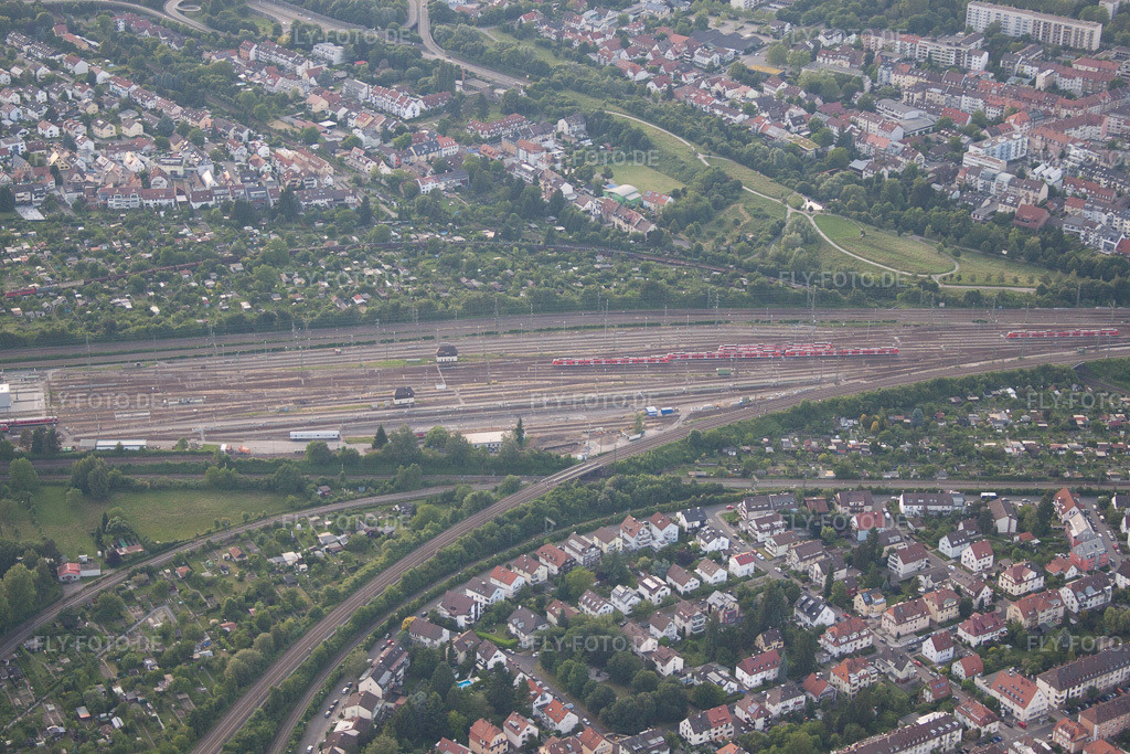 Luftbild: Erlengraben im Ortsteil Beiertheim-Bulach in Karlsruhe im Bundesland Baden-Württemberg in Deutschland. Foto: IMG_57890.jpg vom 14.06.2013 durch Werner Riehm/FLY-FOTO.de