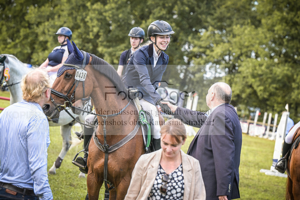 DOS_0055 | Entdecke hochwertige Reitturnierfotos von Foto Oger. Professionell, emotional und authentisch – jetzt Lieblingsmomente im Shop bestellen.Deutschlandweite Turnierfotografie. - Realisiert mit Pictrs.com