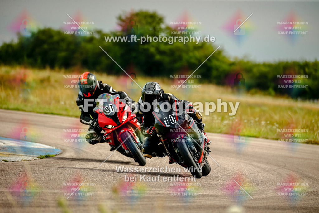 Chambley Juli-2371 | Hier findet Ihr Bilder von Touristenfahrten auf der Nürburgring Nordschleife oder von anderen Veranstaltungen die ich besucht habe. Viel Spass beim Durch Schauen 