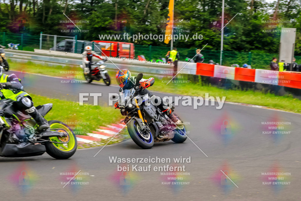 VBK-7425 | Hier findet Ihr Bilder von Touristenfahrten auf der Nürburgring Nordschleife oder von anderen Veranstaltungen die ich besucht habe. Viel Spass beim Durch Schauen 