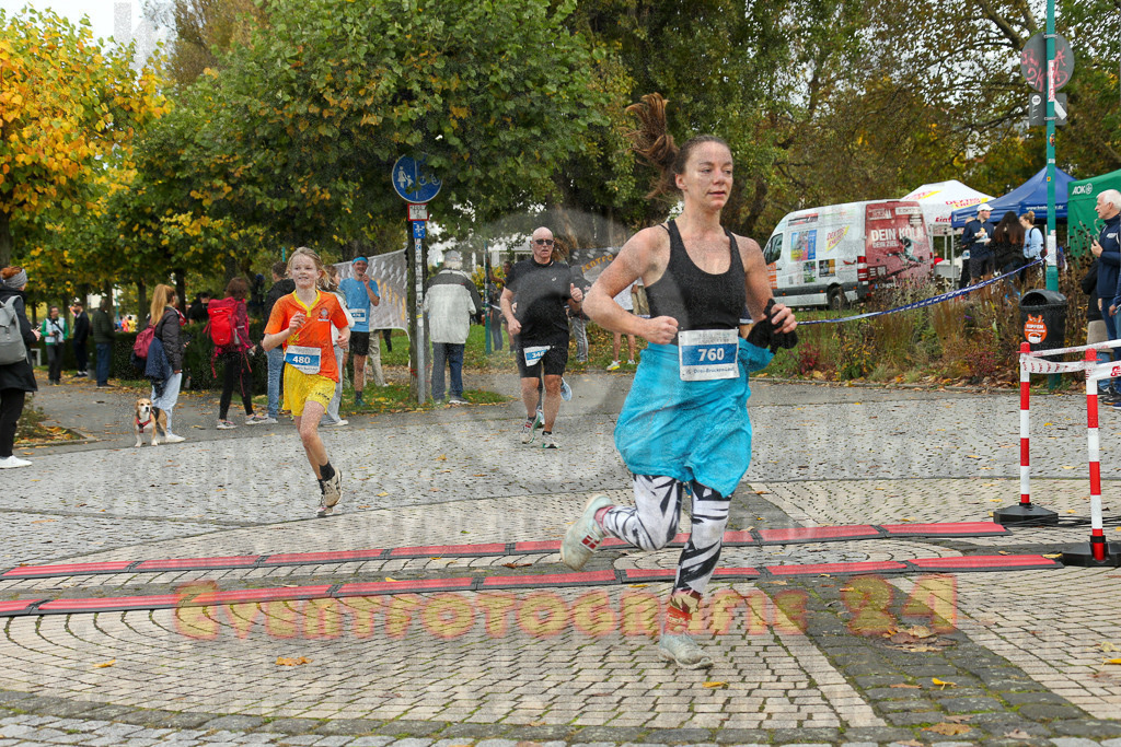 241020_1017_EX1_8545 | Sportfotografie im Rhein-Sieg Kreis, Köln, Bonn, NRW, Rheinland Pfalz, Hessen, etc. Unser Tätigkeitsfeld umfasst den Laufsport vom Volkslauf über den Marathon, Duathlon, Triathon bis zum Ultralauf wie Kölnpfad Ultra oder Schindertrail.