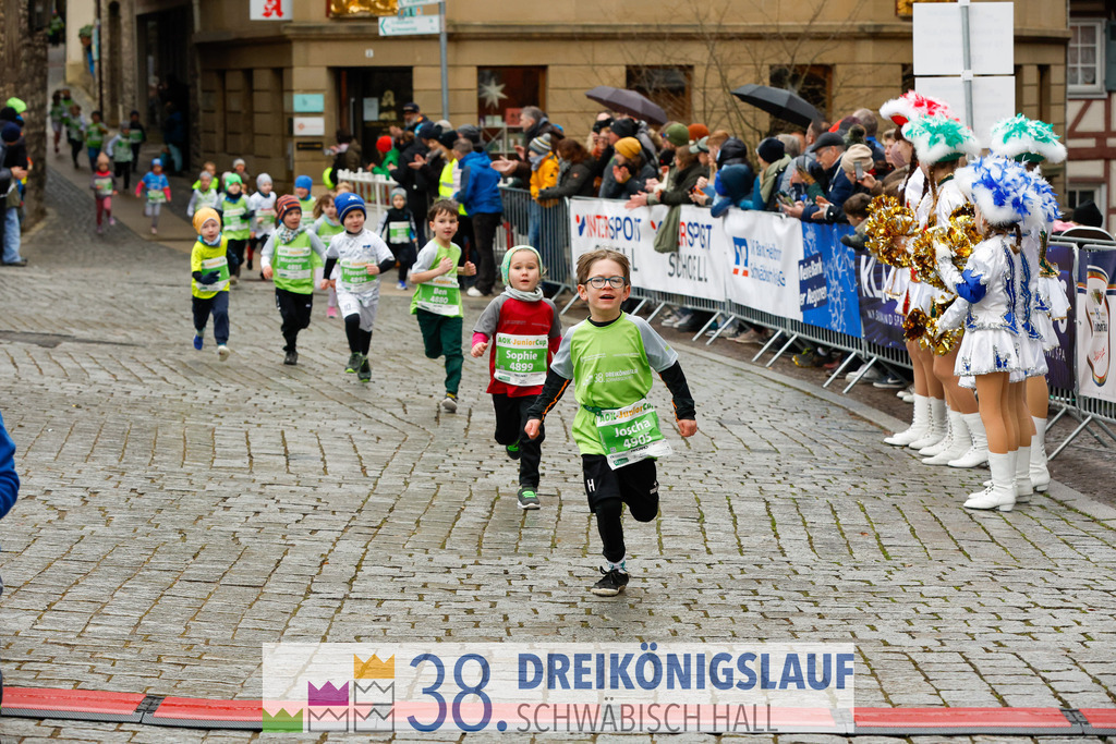 400m AOK Junior Cup | 3 Koenigslauf 2024 400m AOK Junior Cup - Realisiert mit Pictrs.com